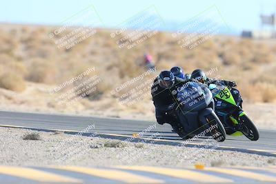 media/Jan-10-2025-CVMA Friday Practice (Fri) [[489e0da257]]/Group 4 and Trackday/Session 4 (Turn 16)/